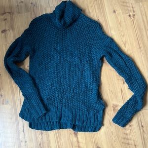 Abercrombie & Fitch size M Teal Turtleneck Sweater